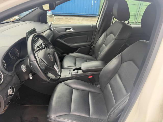 MERCEDES-BENZ B 180 BlueEFFICIENCY Premium senza nessun lavoro da fare