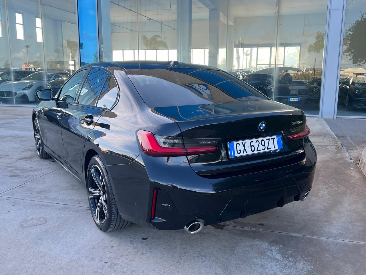 Bmw 330e Msport possibilità noleggio no scoring
