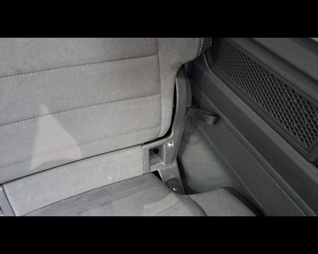 VOLKSWAGEN Multivan T7 2.0 tdi Style 150cv dsg 7p.ti