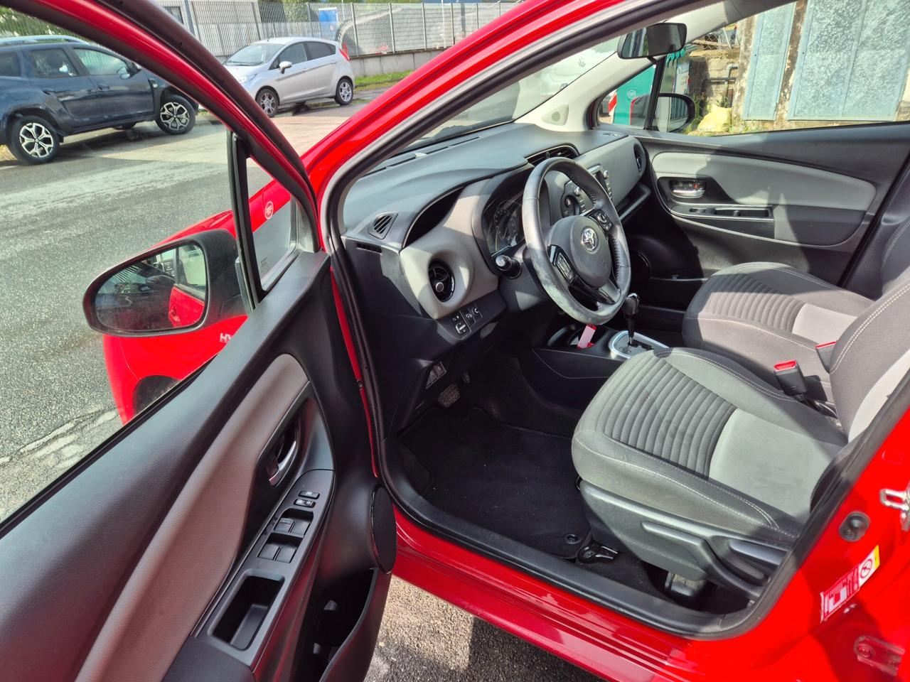 Toyota Yaris 1.5 Hybrid 5 porte Active