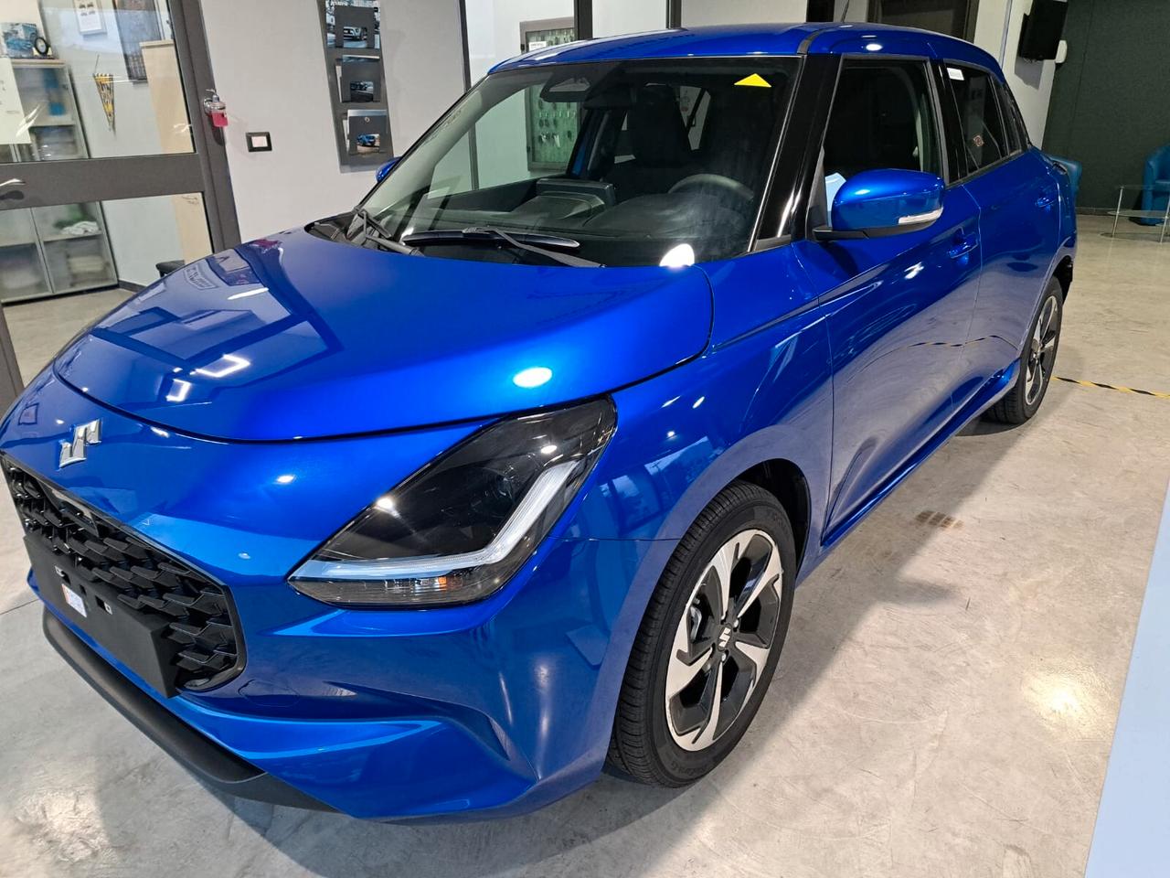 SUZUKI SWIFT 1.2 HYBRID 83 CV TOP