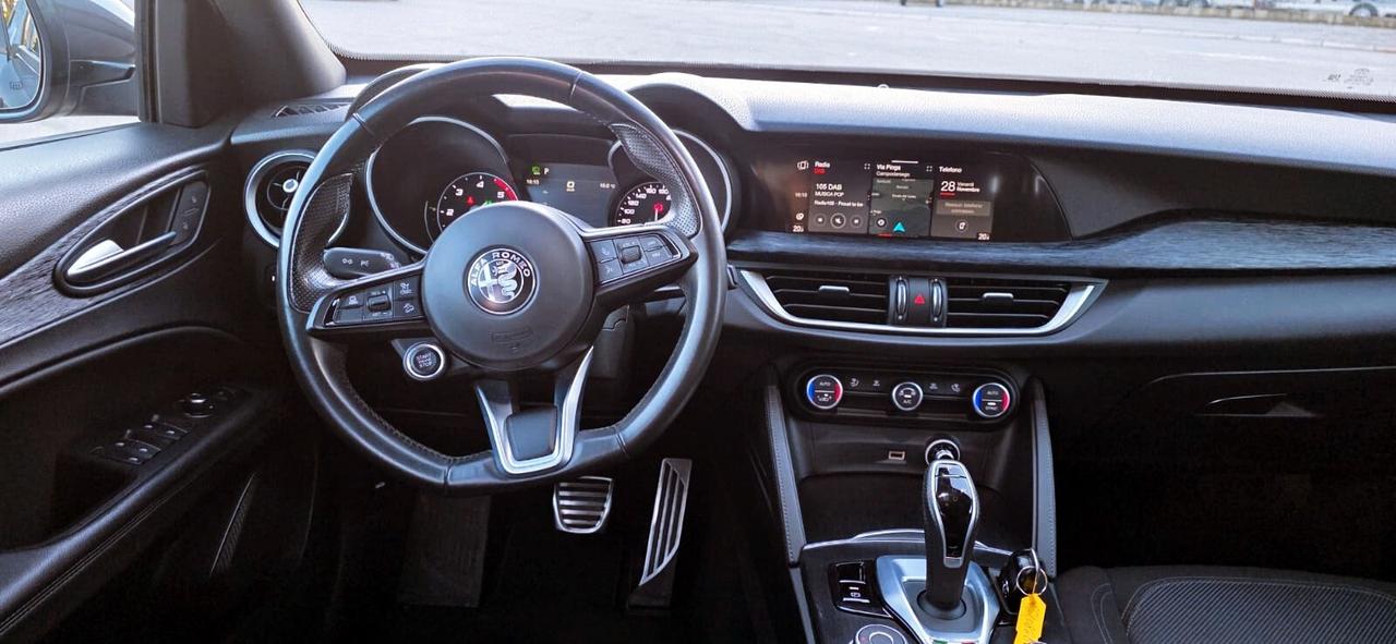 Alfa Romeo Stelvio 2.2 Turbo Diesel 160CV Super AT8 RWD