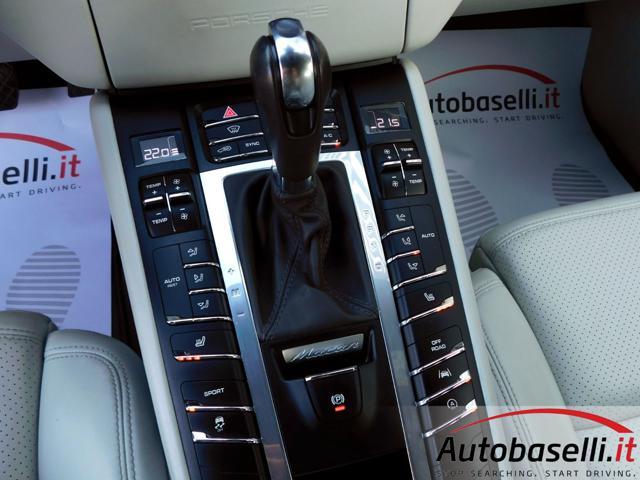 PORSCHE Macan 2.0 252CV AUTOMATICA PDK, TETTUCCIO, CERCHI 20''