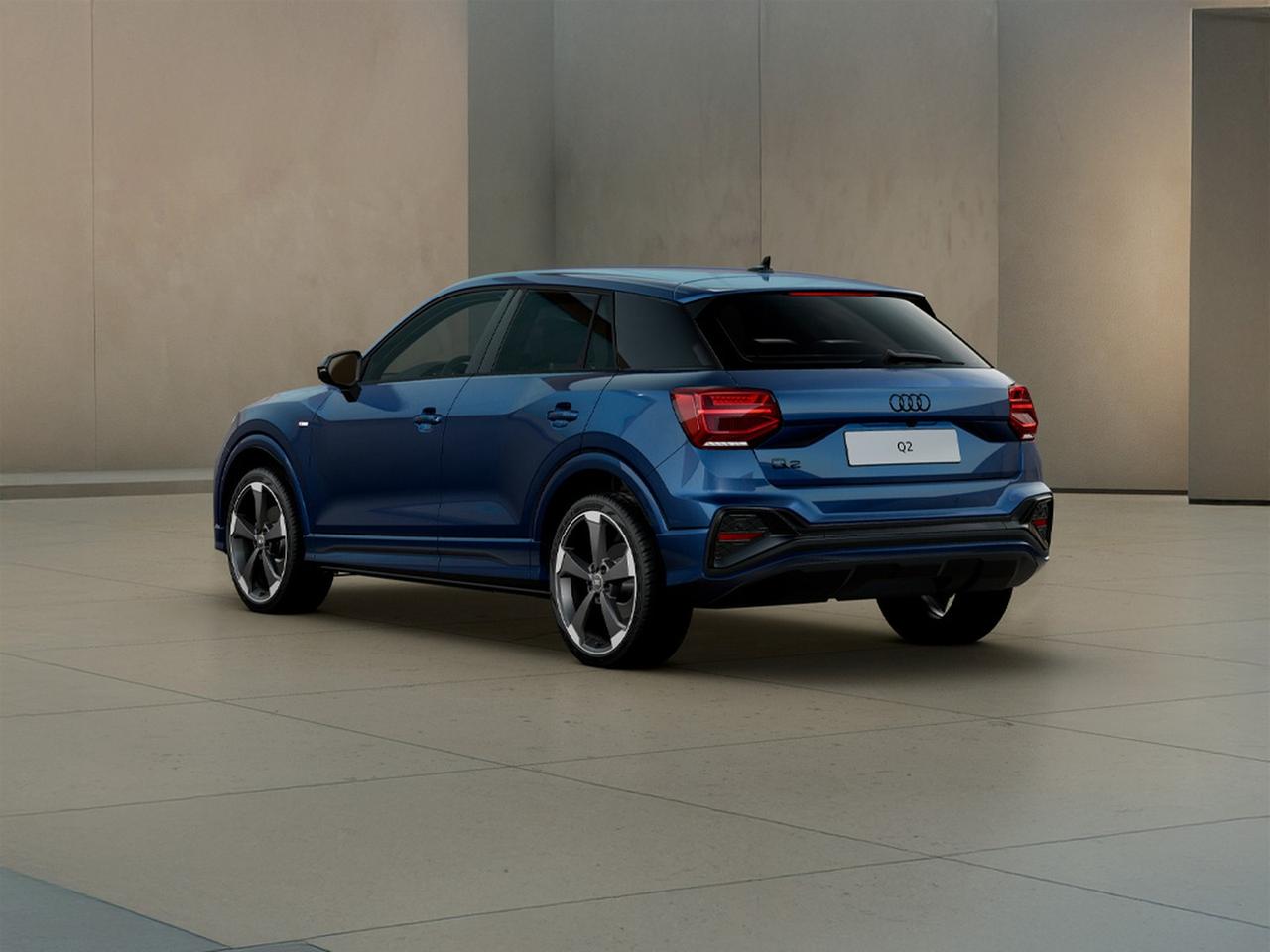 Audi Q2 35 1.5 tfsi identity black s-tronic
