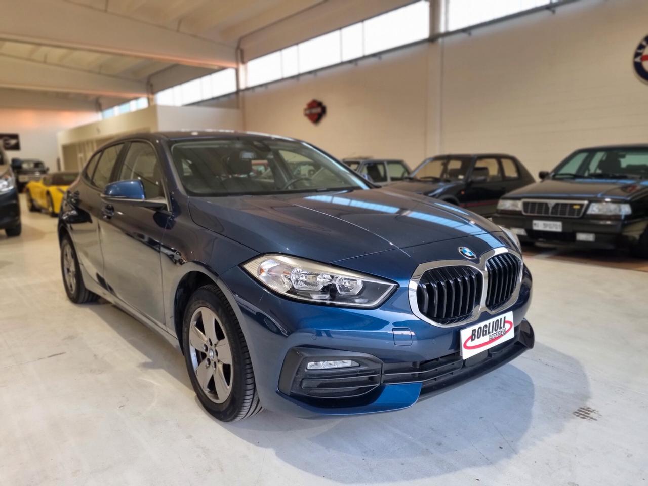 Bmw 116d 5p. Business Advantage