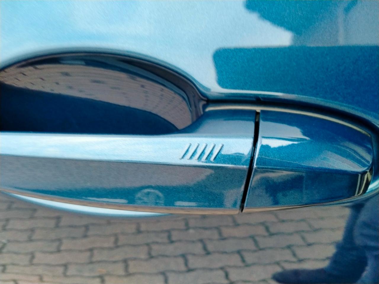 BMW X2 XDRIVE 18D LED / TETTO / DDC / KEYLESS / H.KARDON / HEAD UP