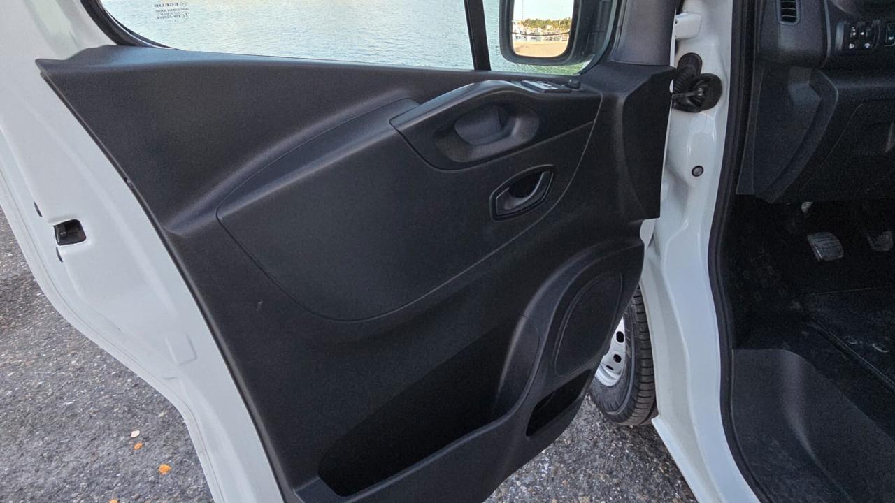 Renault Trafic T29 2.0 dCi 145CV PL-TN Furgone Energy Ice