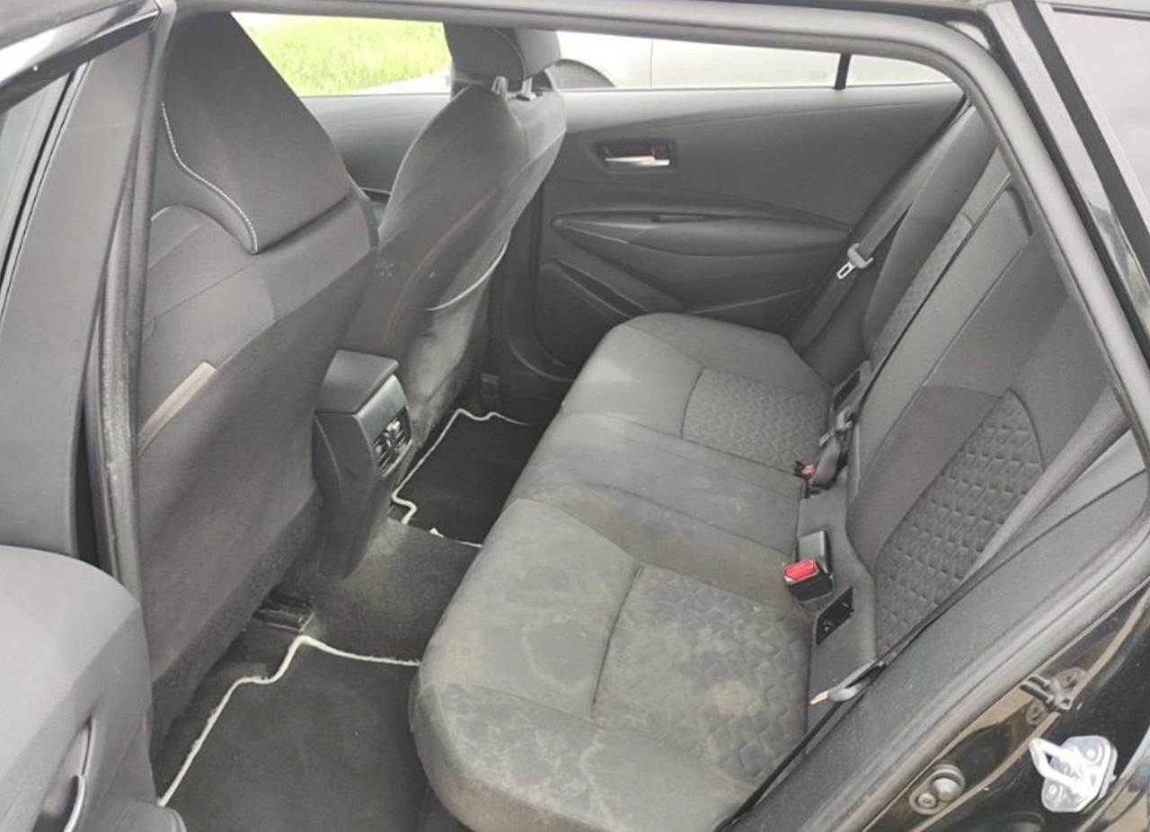 Toyota Corolla Touring Sports 1.8 Hybrid Business