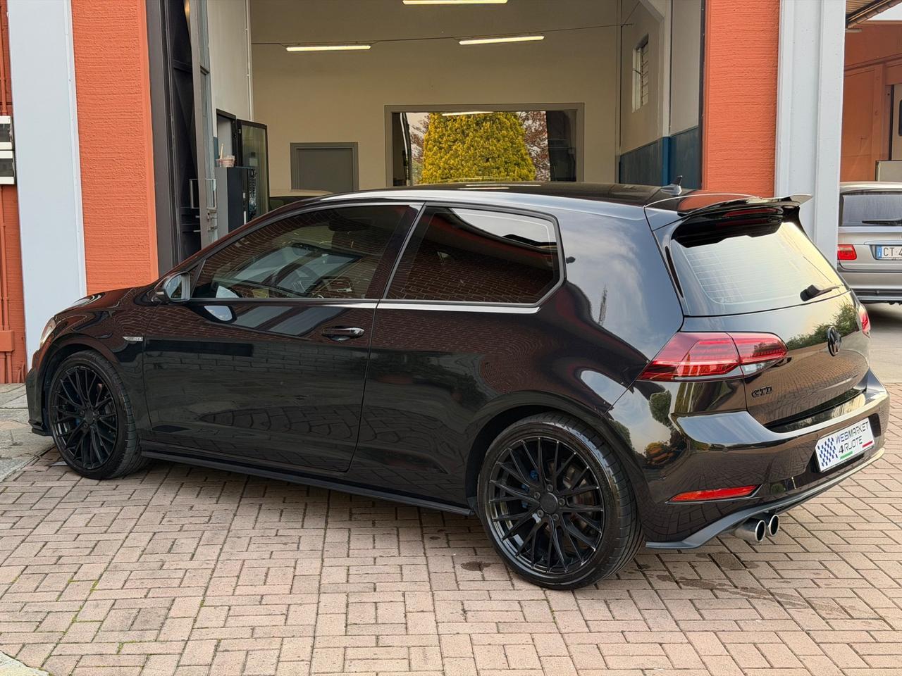 Volkswagen Golf GTD 2.0 TDI DSG 3p.