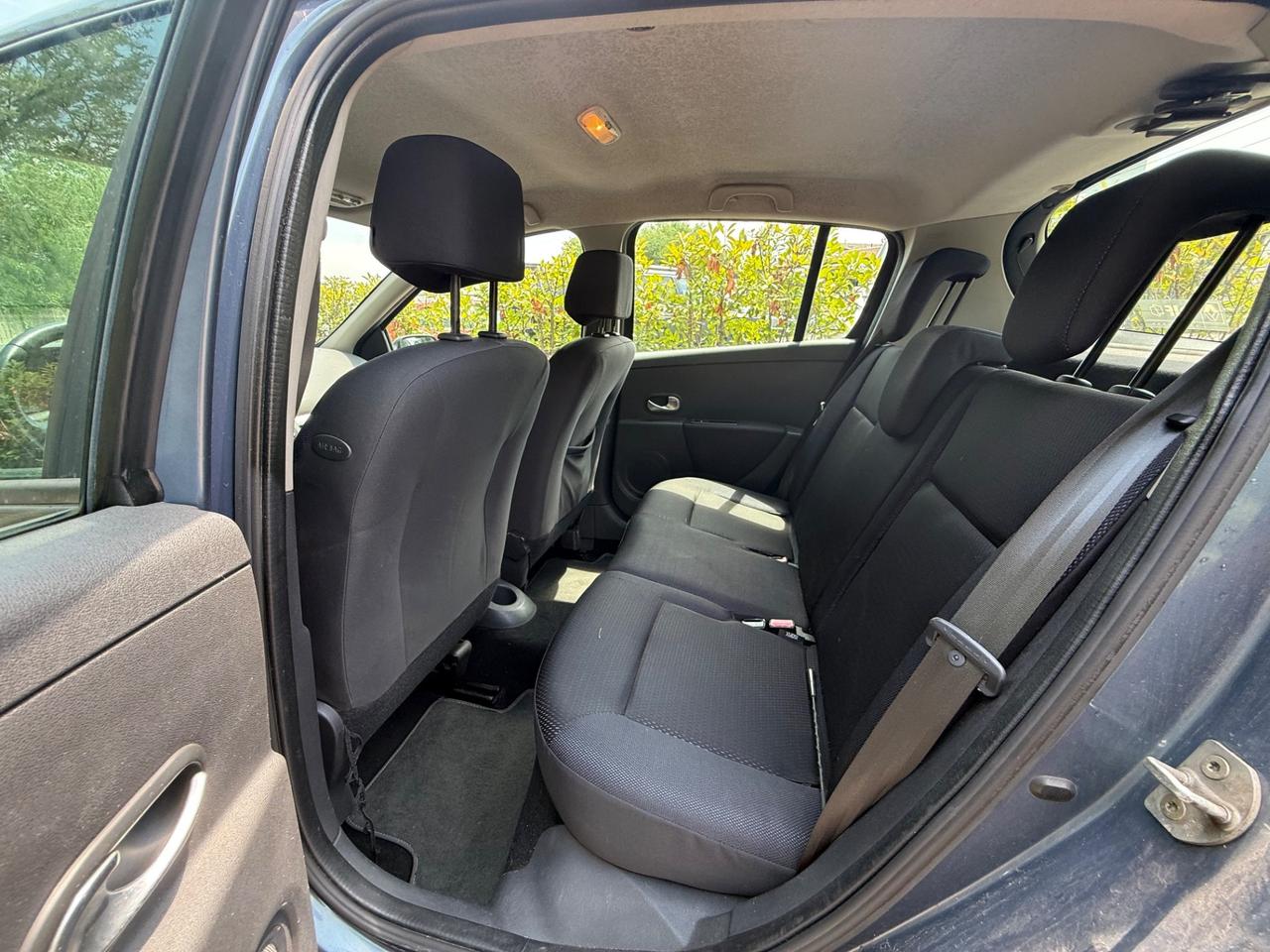 Renault Clio 1.4 16V 5 porte Dynamique