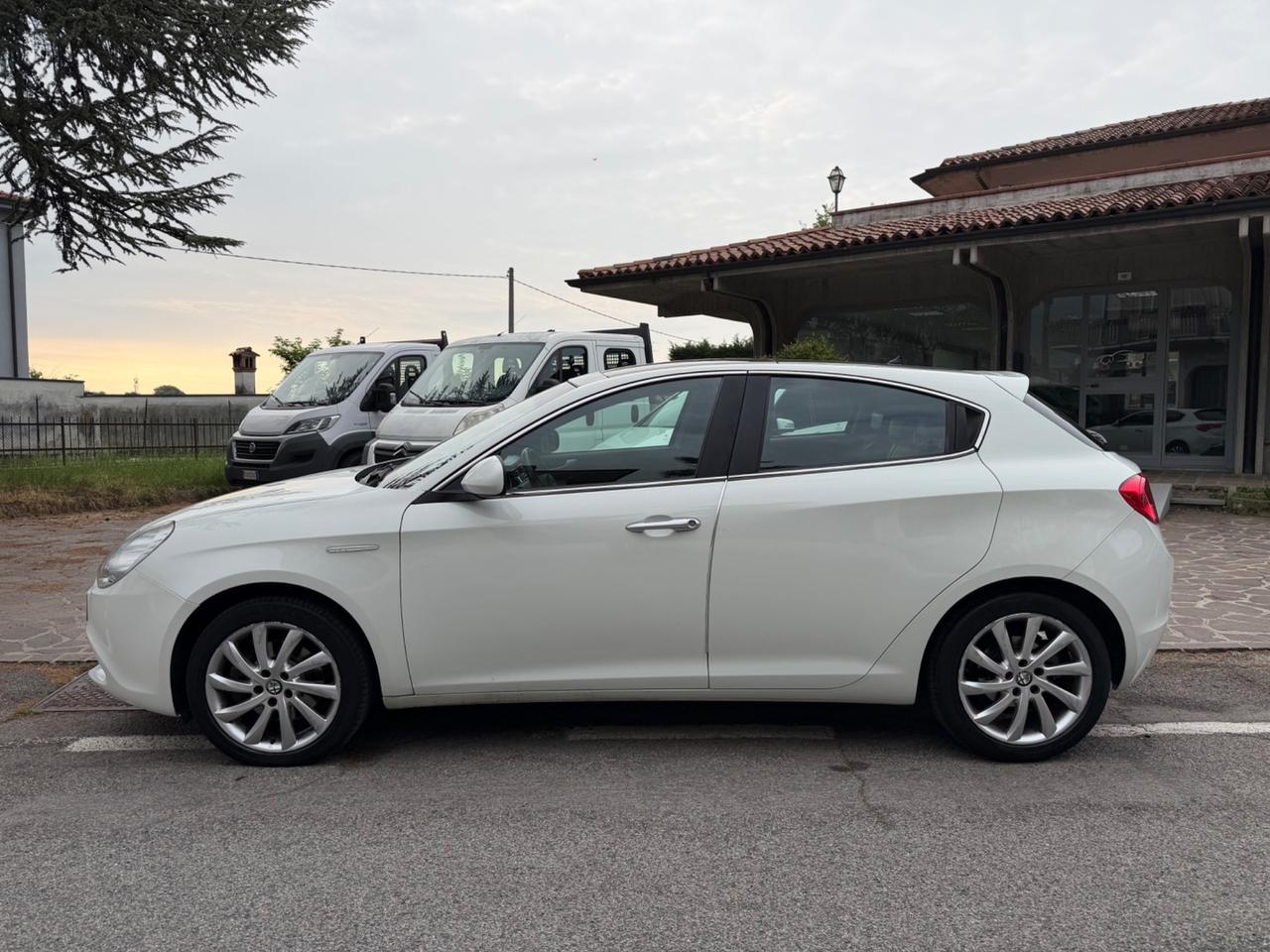 Alfa Romeo Giulietta 1.4 Turbo MultiAir TCT Distinctive CV 170