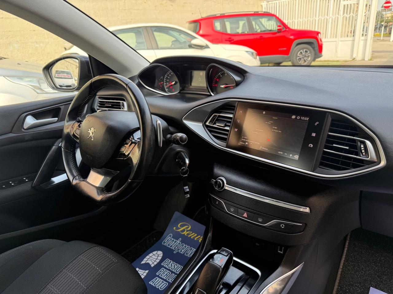 Peugeot 308 1.5diesel CAMBIO AUTOMATICO - 2019