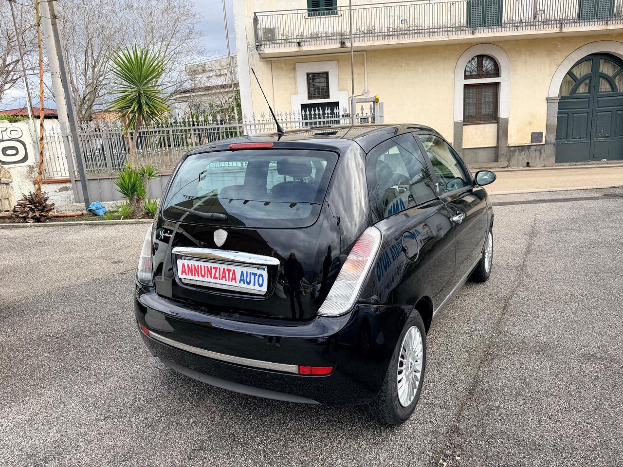 Lancia Ypsilon 1.2 Argento