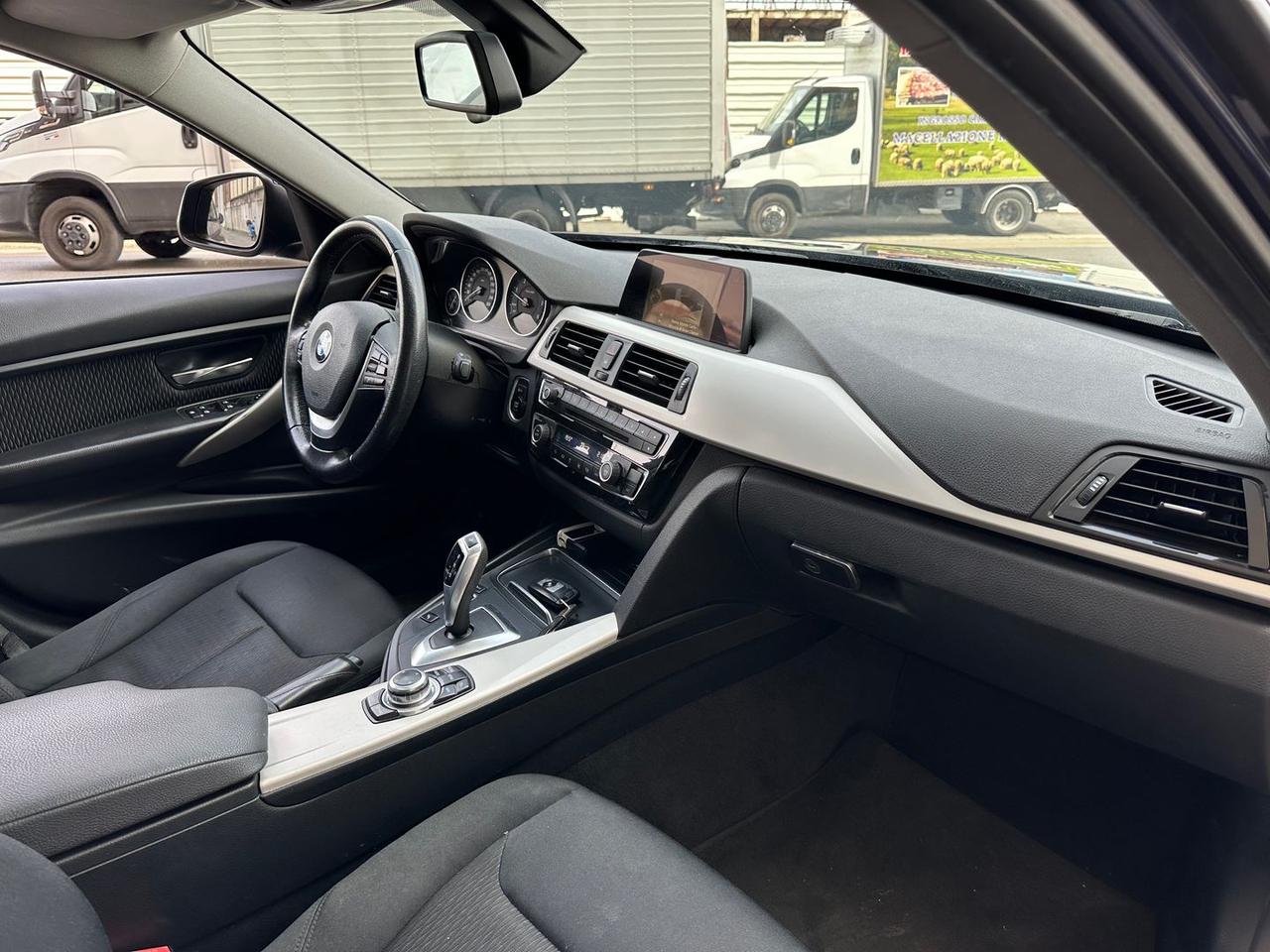 Bmw 320 Toruring Business Advantage 320 d #10348