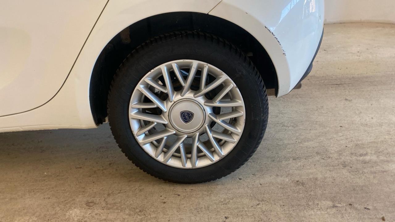 Lancia Ypsilon 1.3 MJT 16V 95 CV 5 porte S&S Gold
