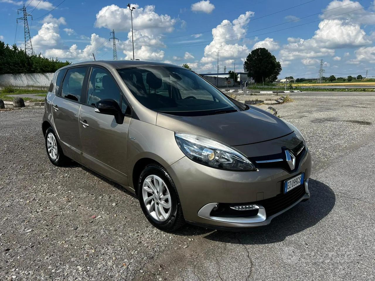 RENAULT SCENIC CAMBIO AUTOMATICO 12 MESI GARANZIA