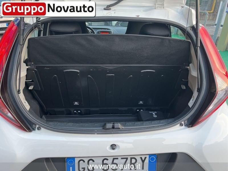 Toyota Aygo Connect 1.0 VVT-i 72CV 5 porte x-business light