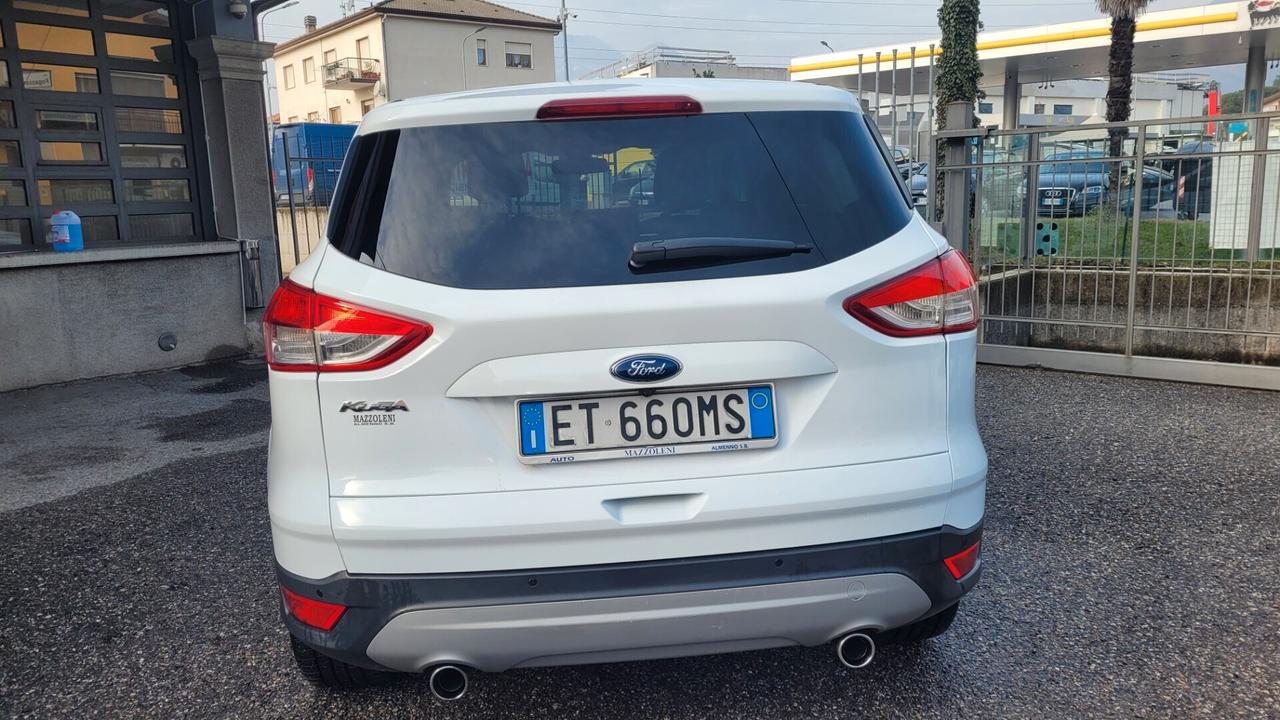 Ford Kuga 2.0 TDCI 140 CV 4WD Titanium