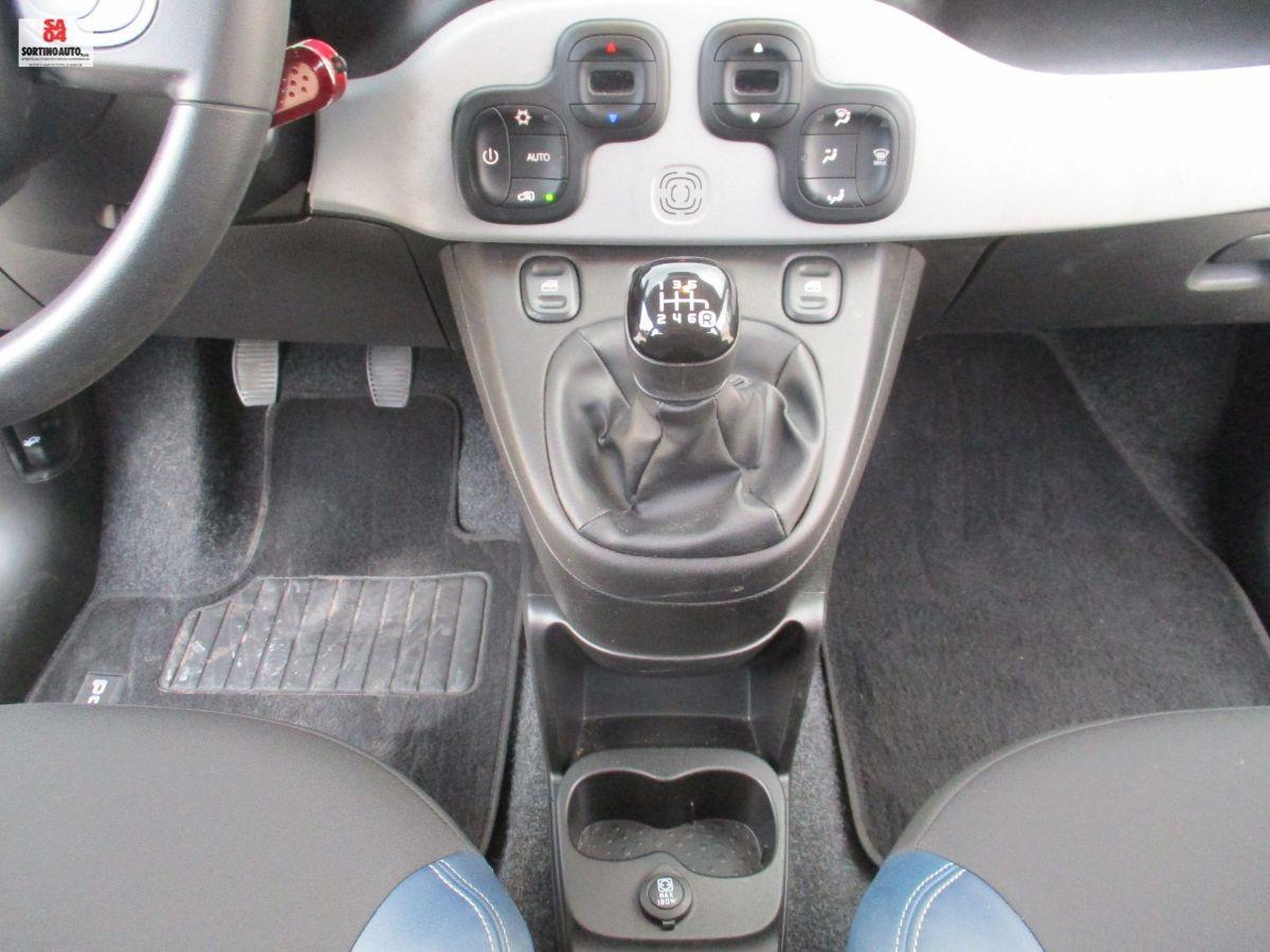 FIAT Panda 1.0 S&S Hybrid City Cross-2022 KM45000