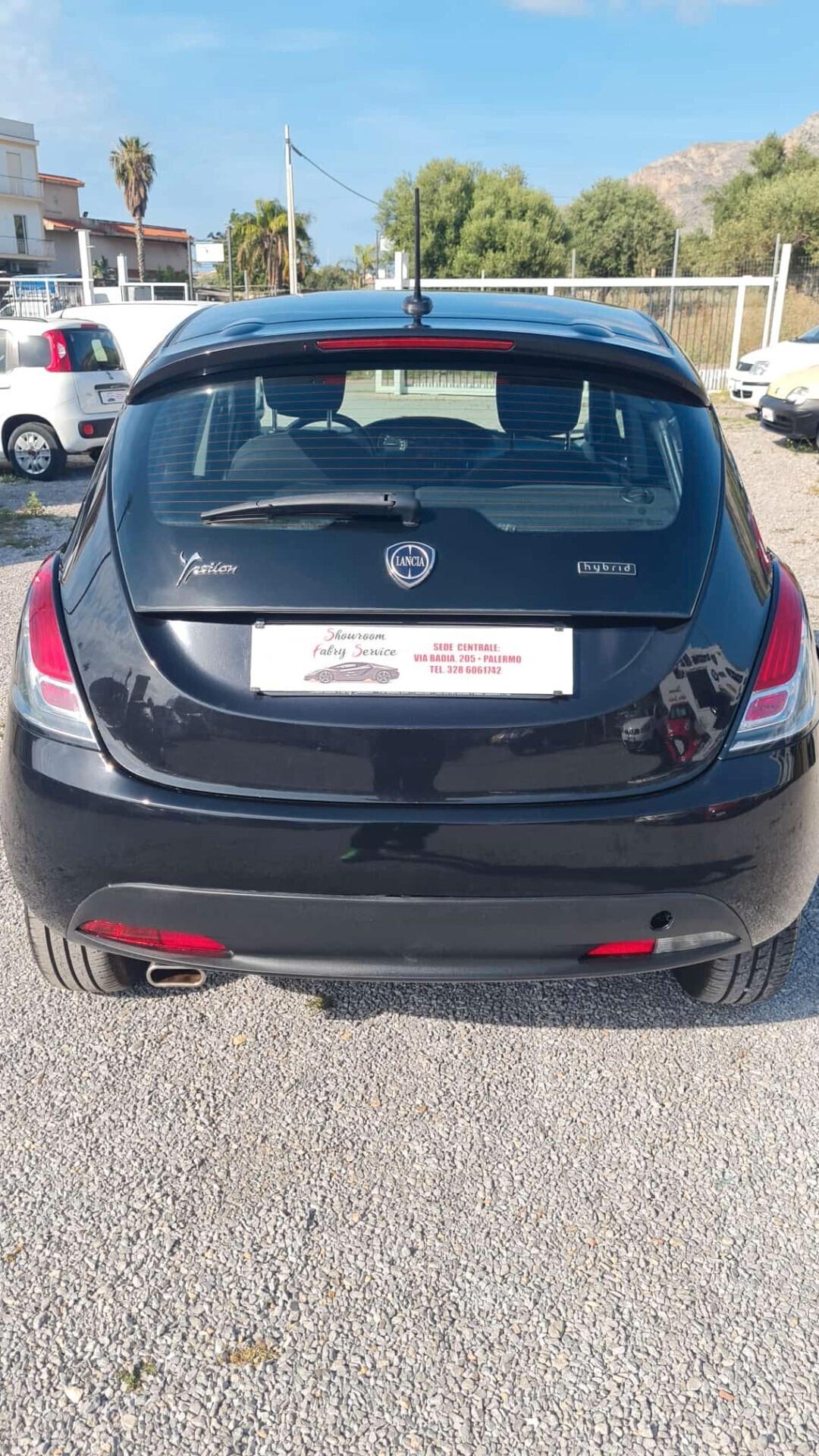 Lancia Ypsilon 1.0 FireFly 5 porte S&S Hybrid Maryne
