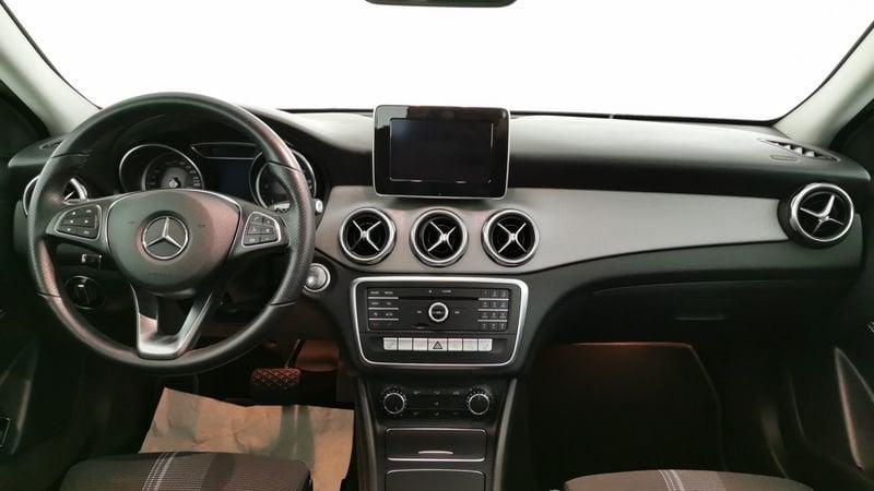 Mercedes-Benz GLA 200 d Sport auto