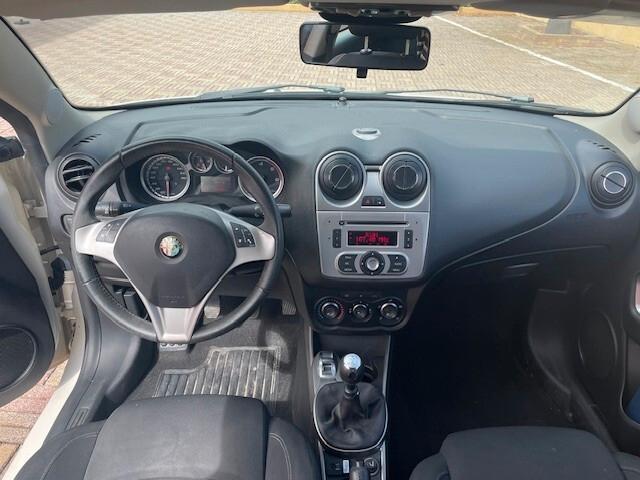Alfa Romeo MiTo 1.3 JTDm-2 95 CV S&S Distinctive