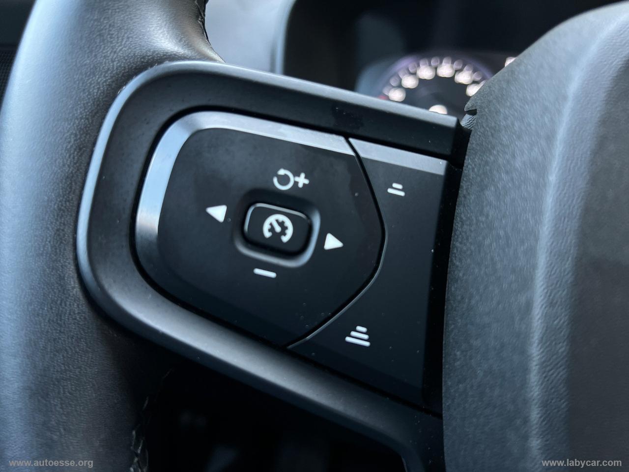 VOLVO XC40 T2 automatico Essential