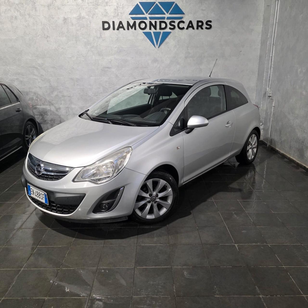 Opel Corsa 1.2 3 porte Edition