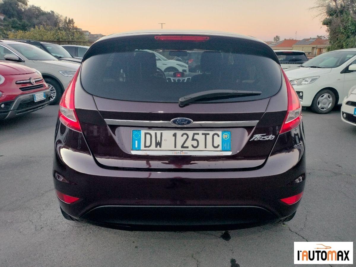 FORD - Fiesta 1.2 16v 82cv 5p