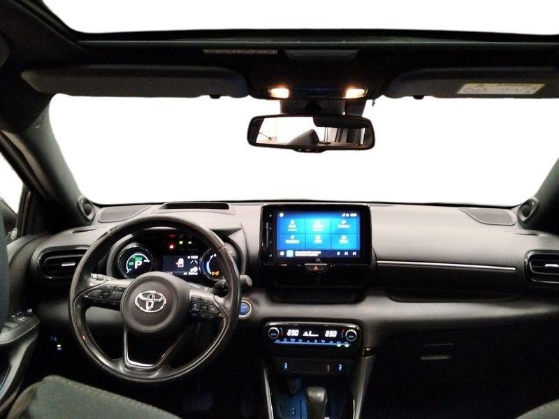 Toyota Yaris Hybrid Lounge MY22