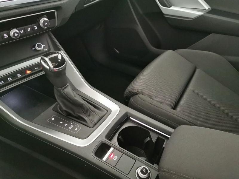 Audi Q3 Sportback 35 2.0 tdi S line edition s-tronic