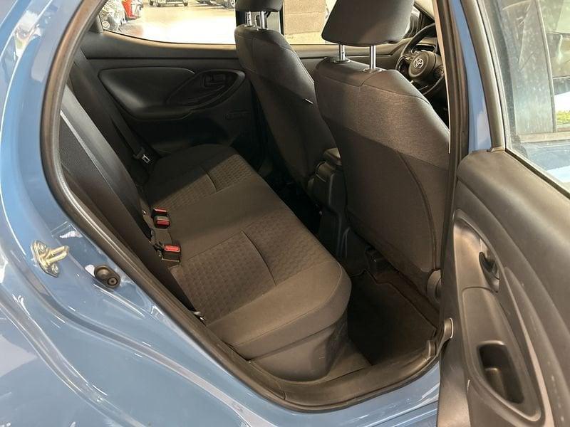 Toyota Yaris YARIS 1.0 Active 72 CV