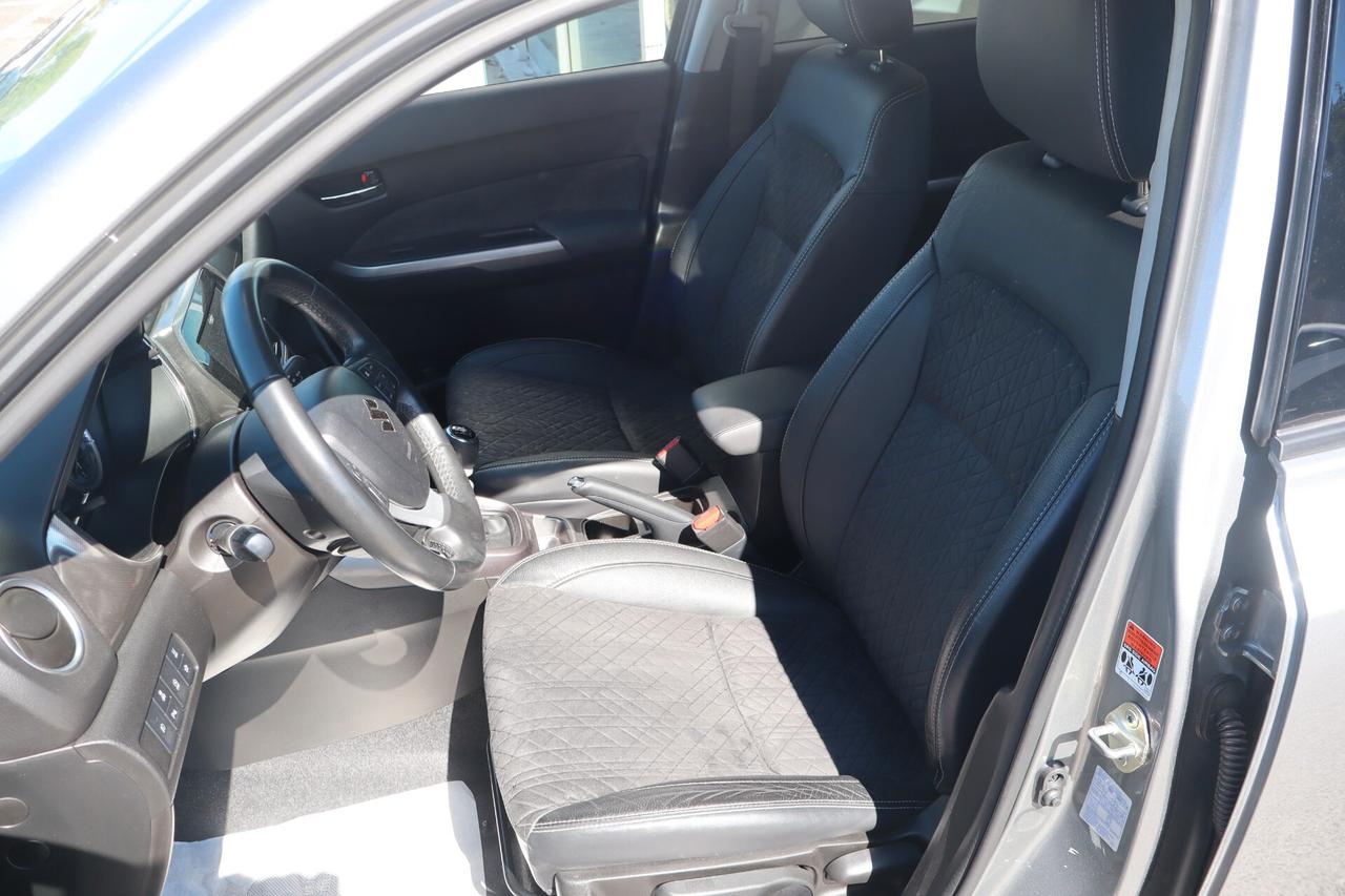 Suzuki Vitara 1.4 Hybrid Top