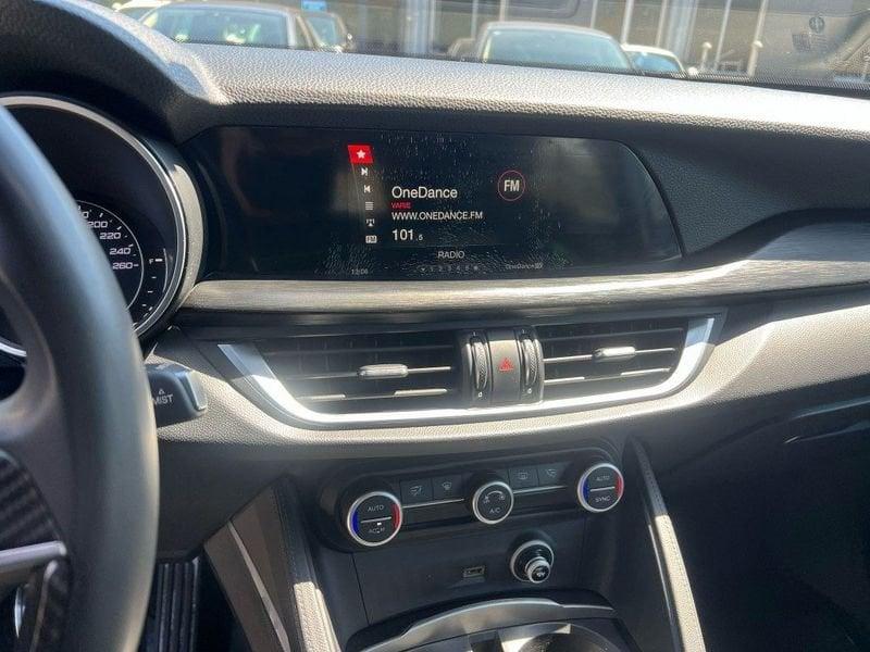Alfa Romeo Stelvio 2.2 Turbodiesel 180 CV AT8