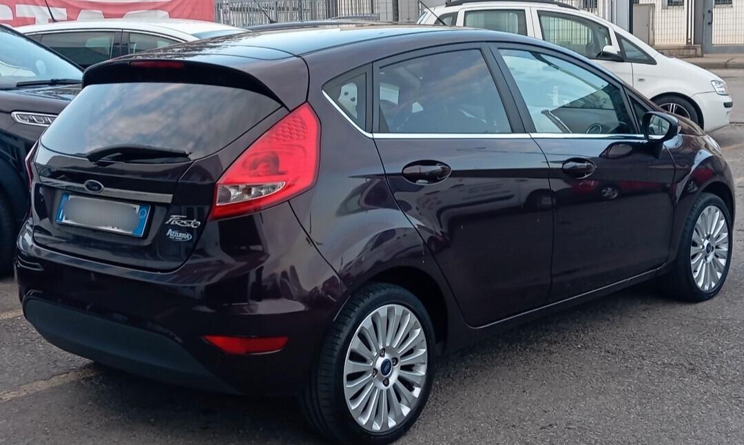 Ford Fiesta 1.2 5p. TITANIUM