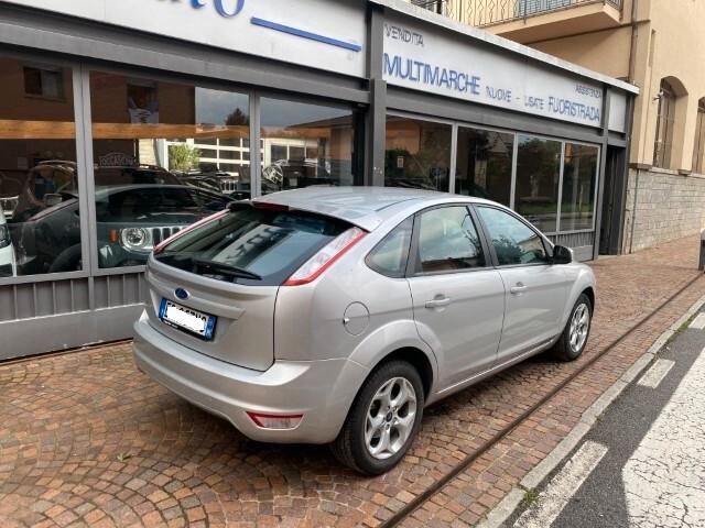 Ford Focus 1.6 5 Porte GPL Titanium