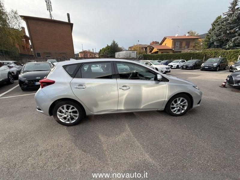 Toyota Auris Auris 1.6 D-4D Active
