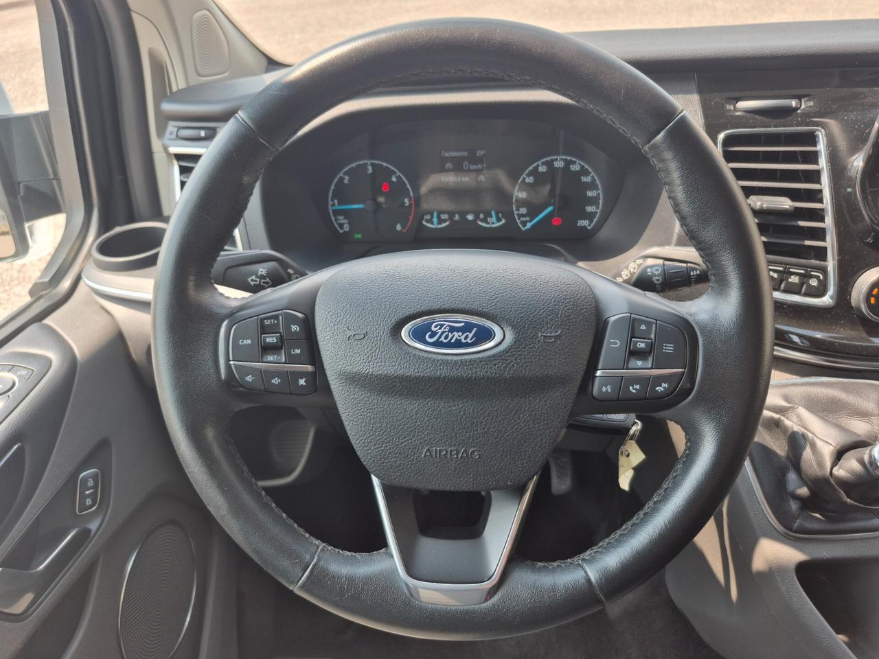 Ford Tourneo Custom 320 2.0 TDCI 130CV Titanium L1H1 E6.2 8 POSTI