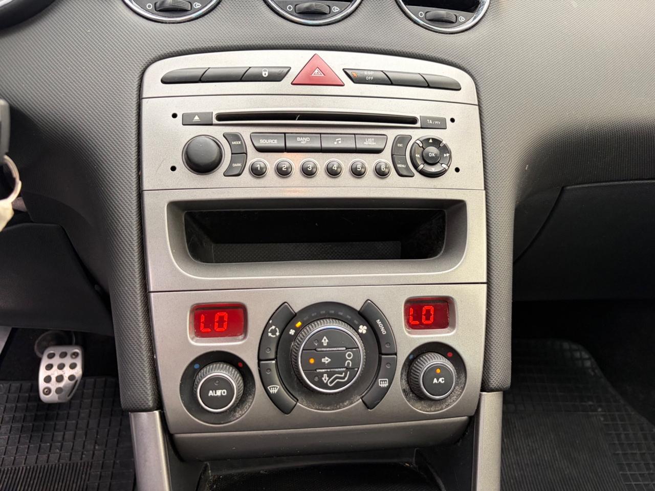 Peugeot 308 1.6 HDi 110CV SW Ciel Sportium