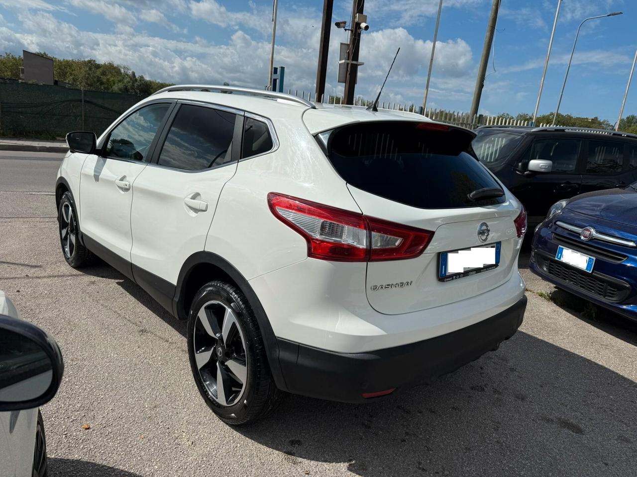 Nissan Qashqai 1.5 dCi N-Connecta - 2017