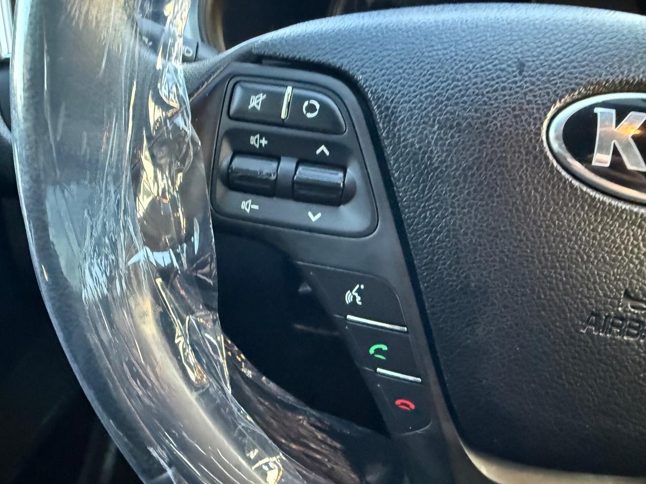 Kia Ceed - 1.6 CRDi 110 CV 5 porte - Neopatentati