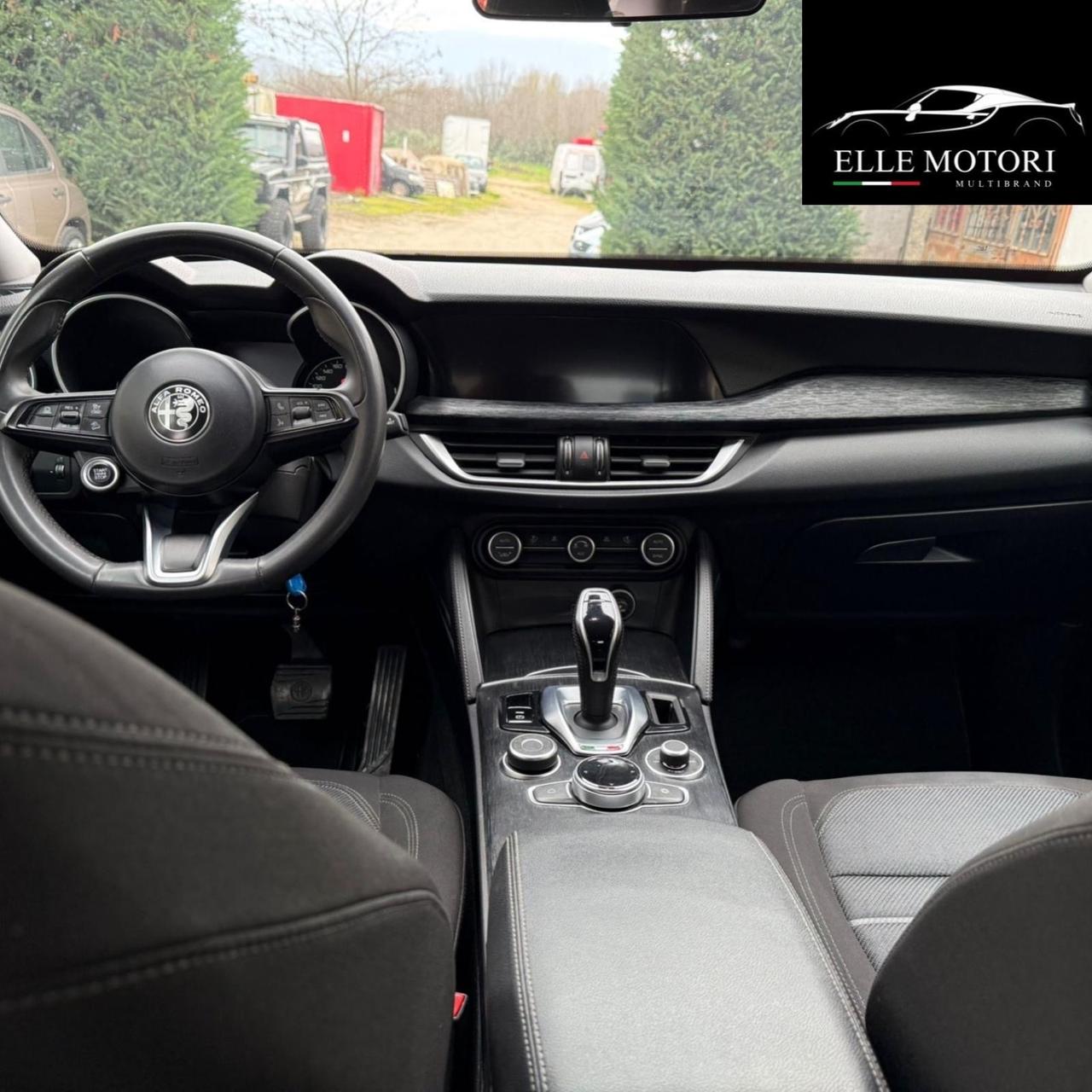 Alfa Romeo Stelvio 2.2 Turbodiesel 160 CV AT8 RWD Business