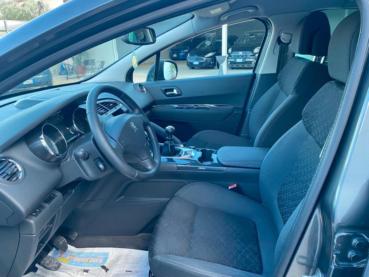 Peugeot 3008 1.6 HDi 115CV Allure