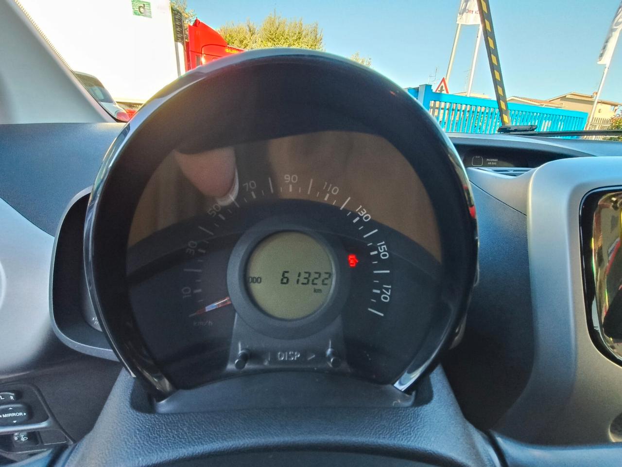 Toyota Aygo Connect 1.0 VVT-i 72 CV 5 porte x-play