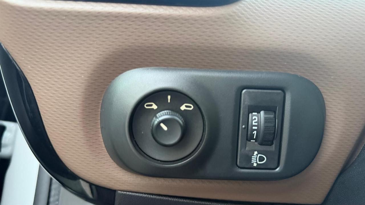 Citroen C4 Cactus BlueHDi 100 S&S ETG6 Shine