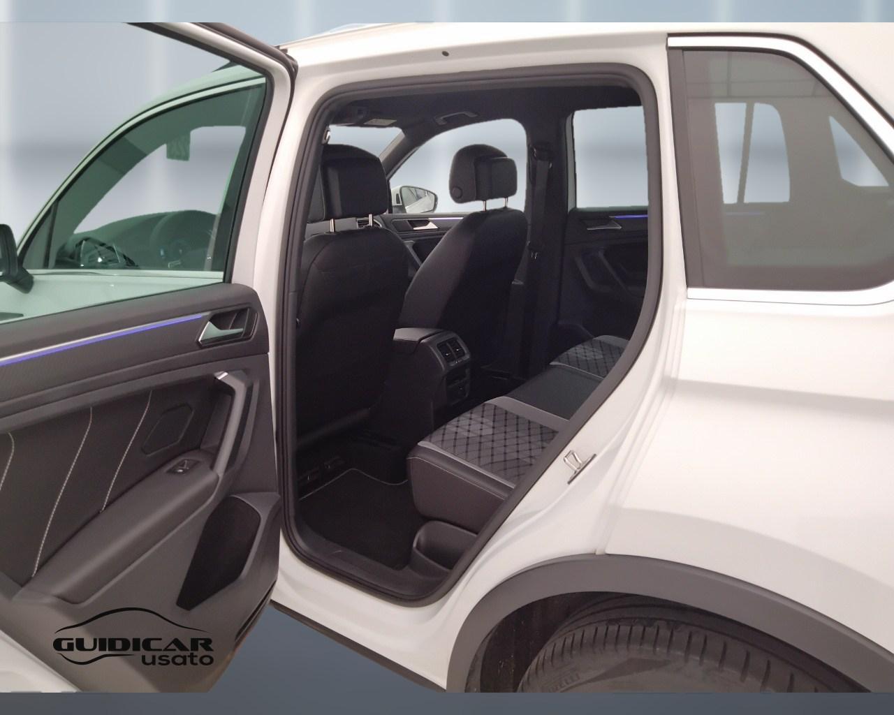 VOLKSWAGEN Tiguan II 2021 - Tiguan 2.0 tdi R-Line 4motion 150cv dsg