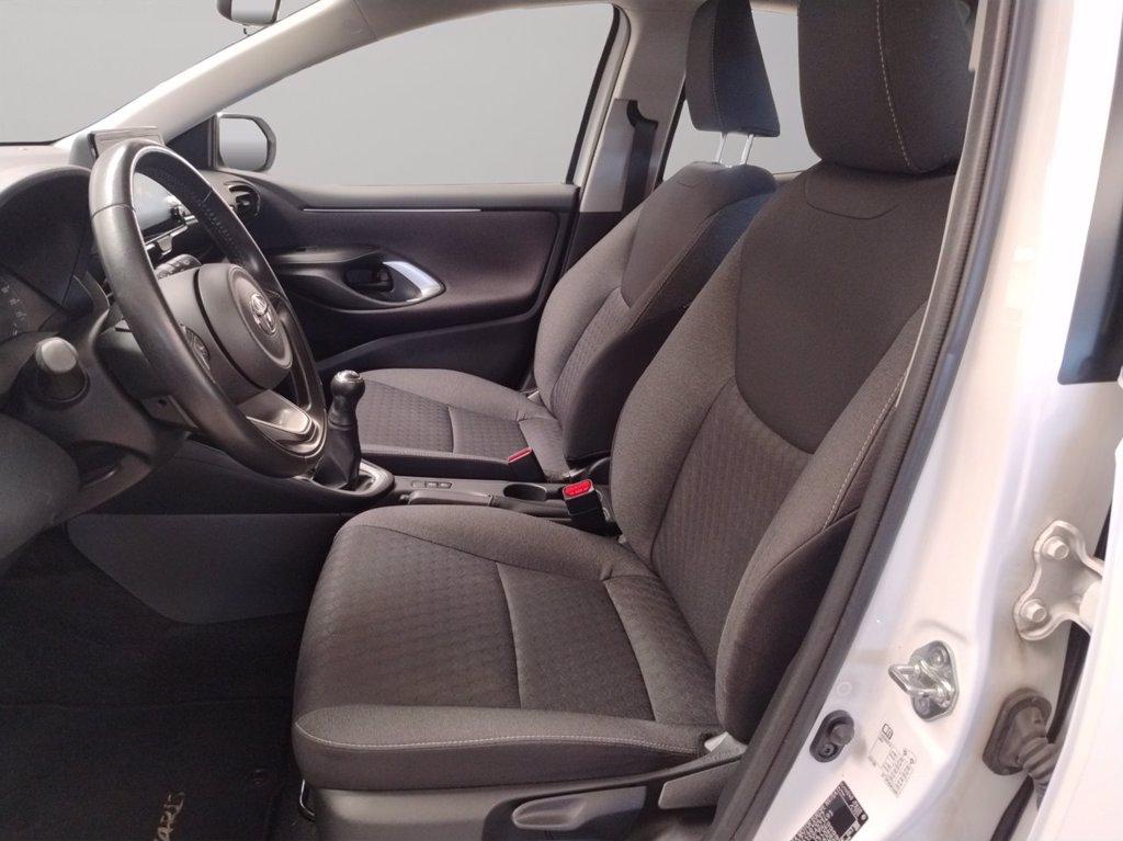 TOYOTA Yaris 1.0 active del 2022