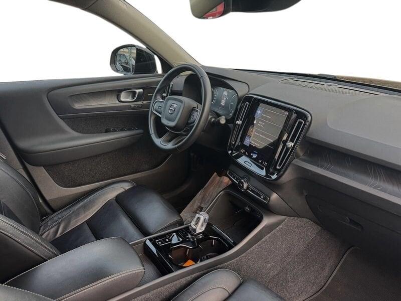 Volvo XC40 Recharge T4 129+82 CV Plug-In Hybrid Recharge Plus Dark