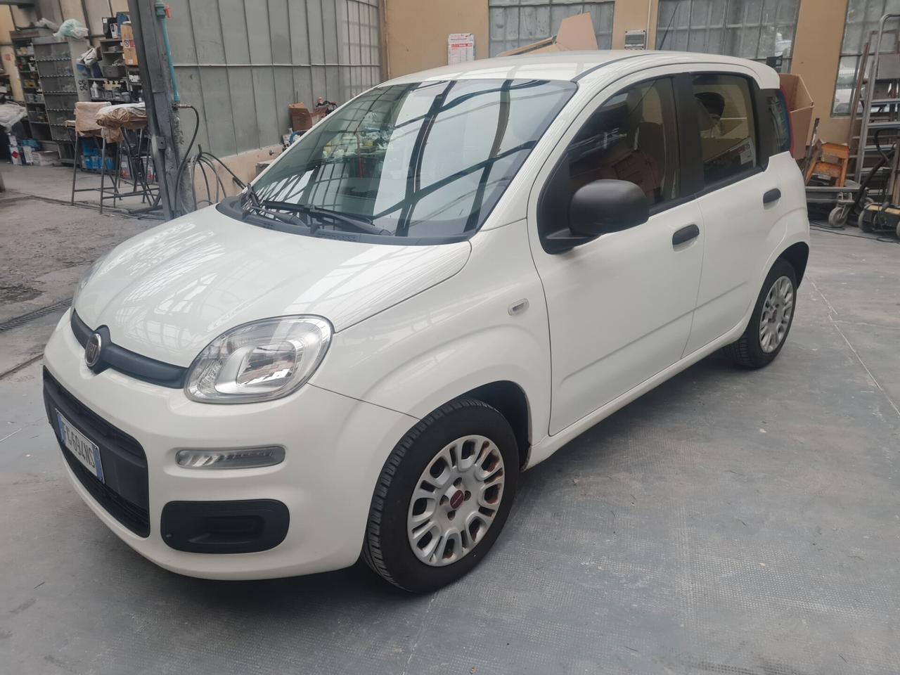 Fiat Panda 1.3 MJT 95 CV Euro 6 posti 5