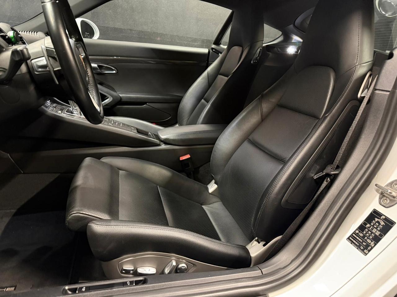 Porsche 718 Cayman 2.0